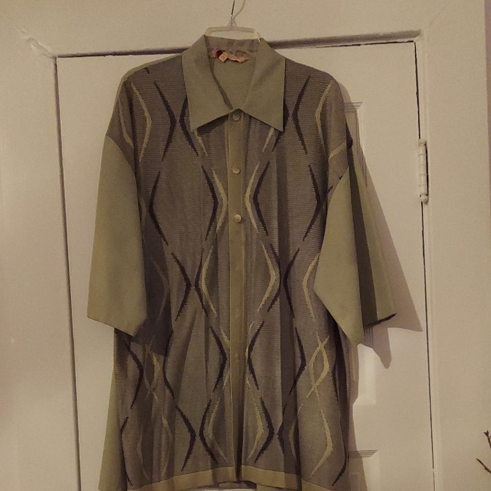 Silver Jeans Green and Black Patterned Button Down Shirt